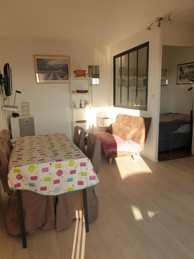 T2 - terrasse vue mer - à 500m de la plage - parking privé - arrivée autonome Saint-Pierre-la-Mer  Exterior foto